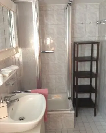 Casa de hóspedes Haus Guentli 3*