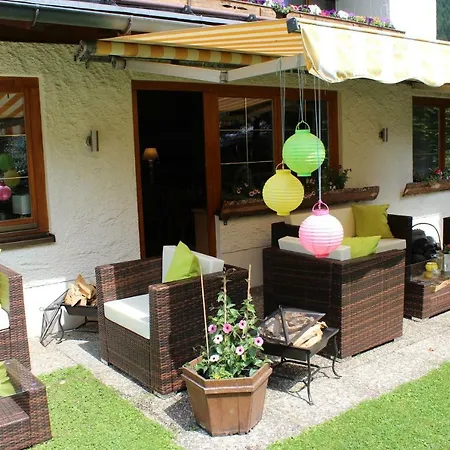 بيت ضيافة Haus Guentli
